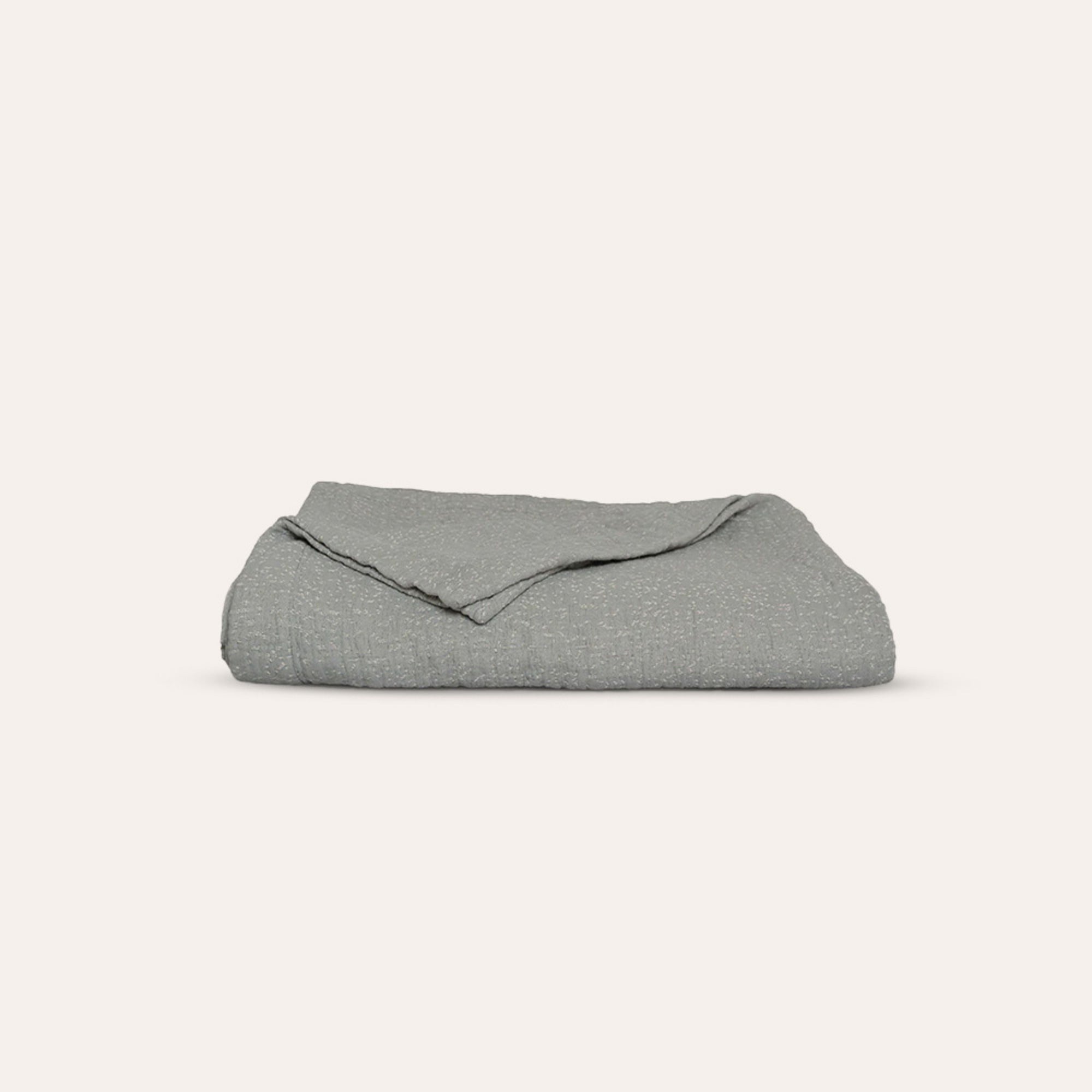 Veil Quilt by Rest & Reset in organic cotton, lightweight and breathable quilt designed for relaxed, everyday comfort